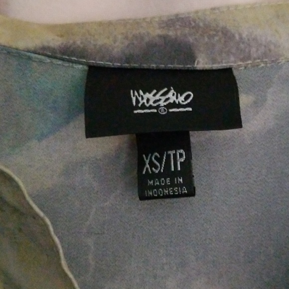 Top - Picture 3 of 5